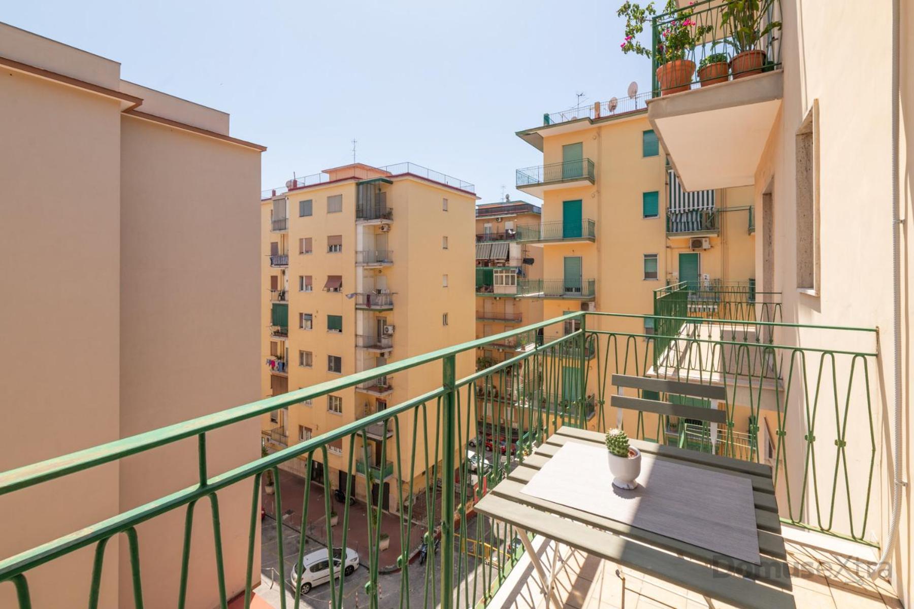 Appartamento Clara Domus By Domusextra Napoli Esterno foto